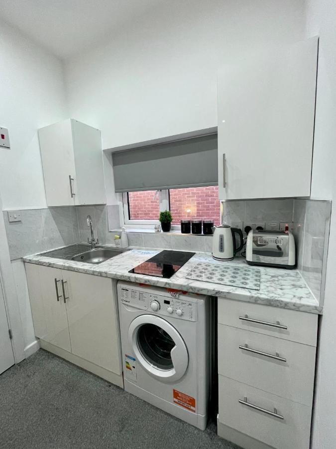 Self Contained Studio In Bham City Centre W Parking 버밍엄 외부 사진